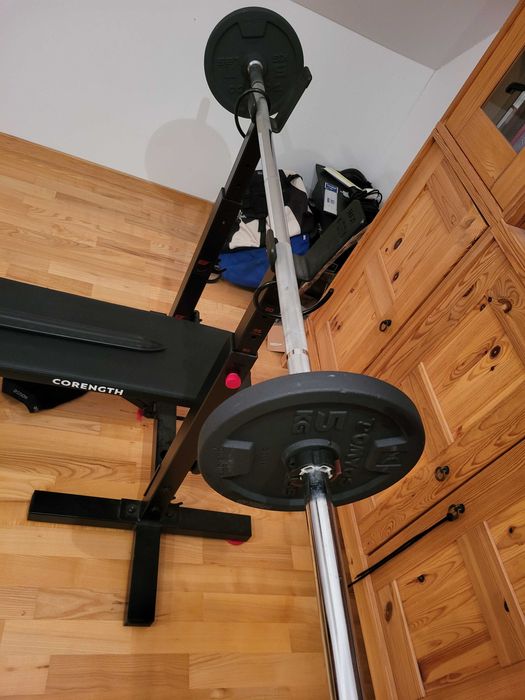 Sztanga i hantlesztanga do ćwiczeń wraz z obciazeniami