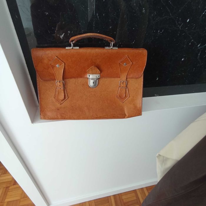 Pasta em couro natural