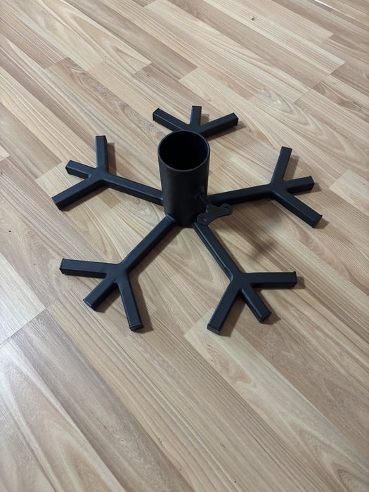 Stojak w kształcie śnieżki