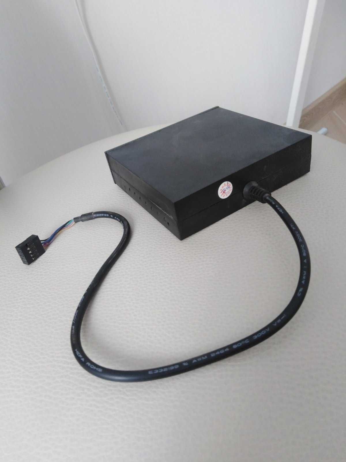 Внутрішній Card reader для карт SD/MMC, CF/MD, SM, MS/MSpro
