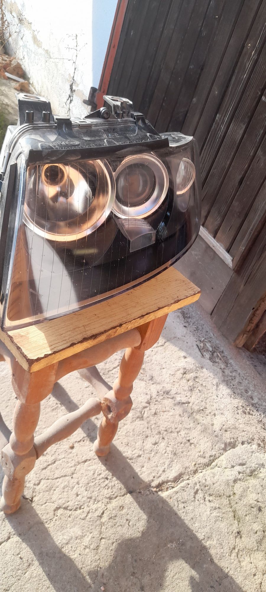 Lampa lefletor lewy audi a4 b6 xenon czarny
