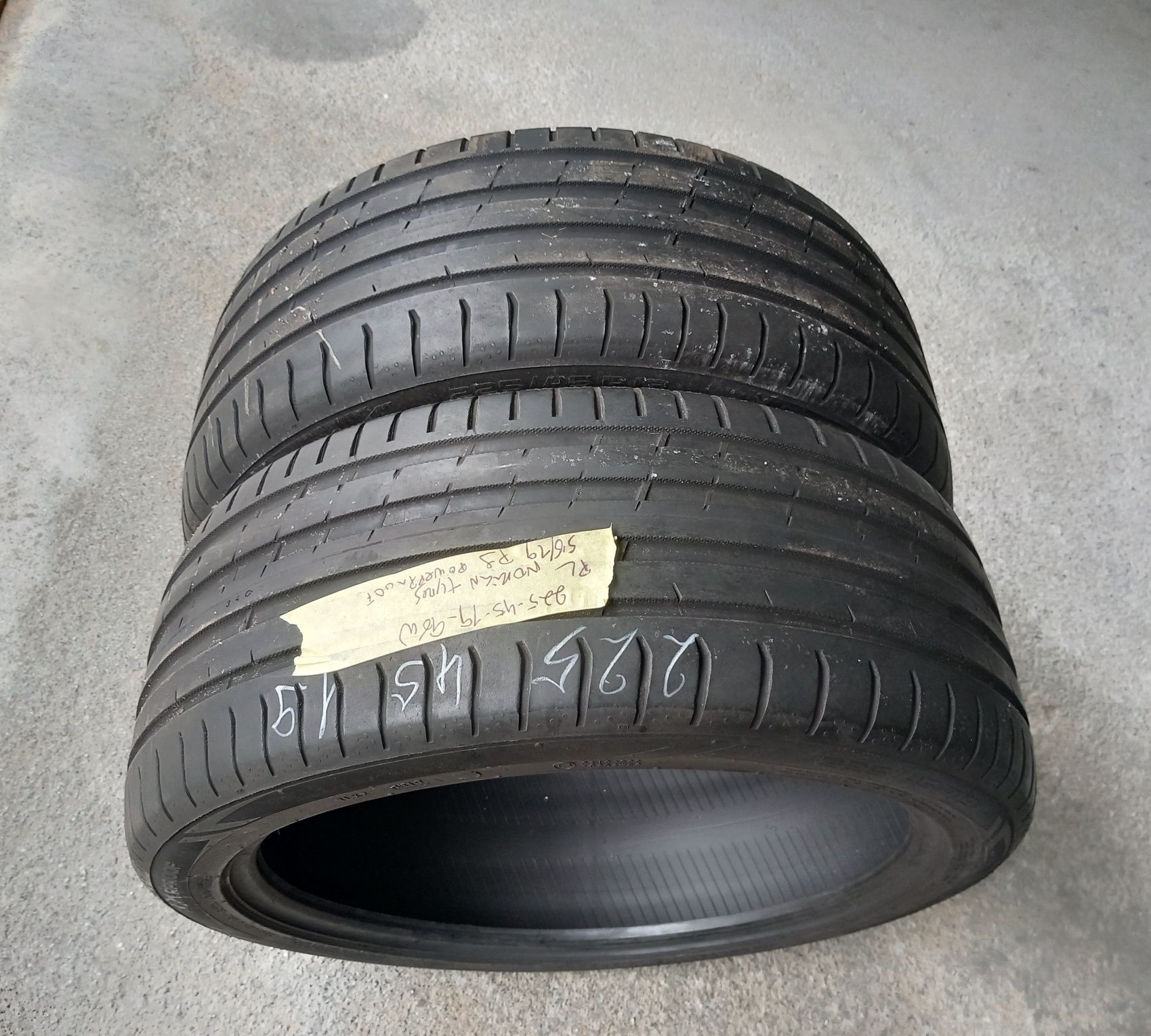 2 pneus 225/45R19 Nokian