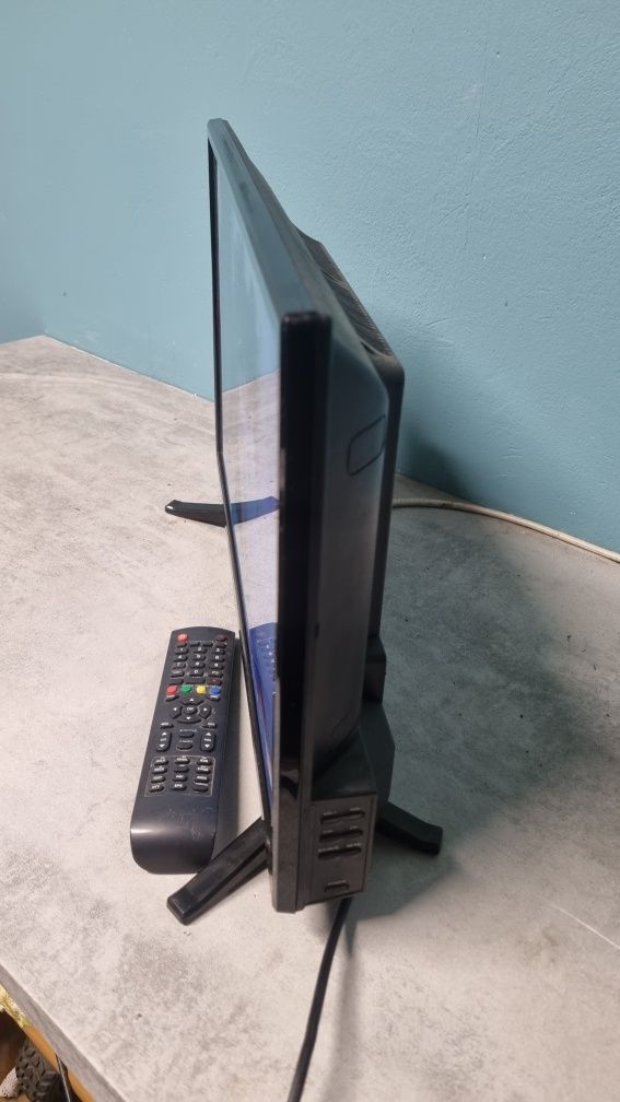 Telewizor 22" Dyon z pilotem Dvbt2