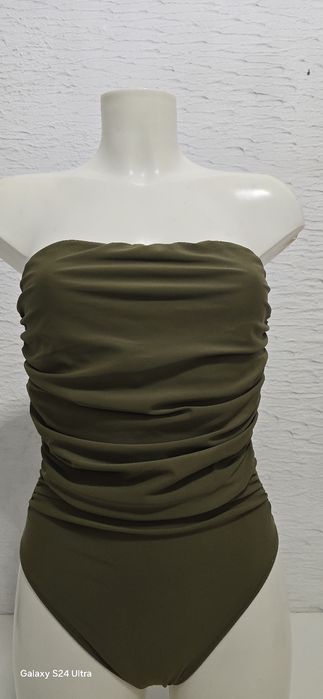 Confecção de swimwear bikinis e fatos de banho
