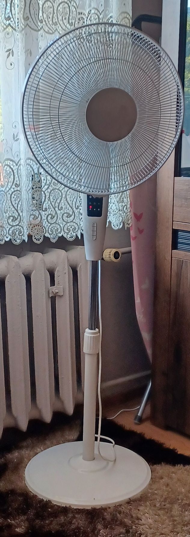 Wentylator stojący z pilotem