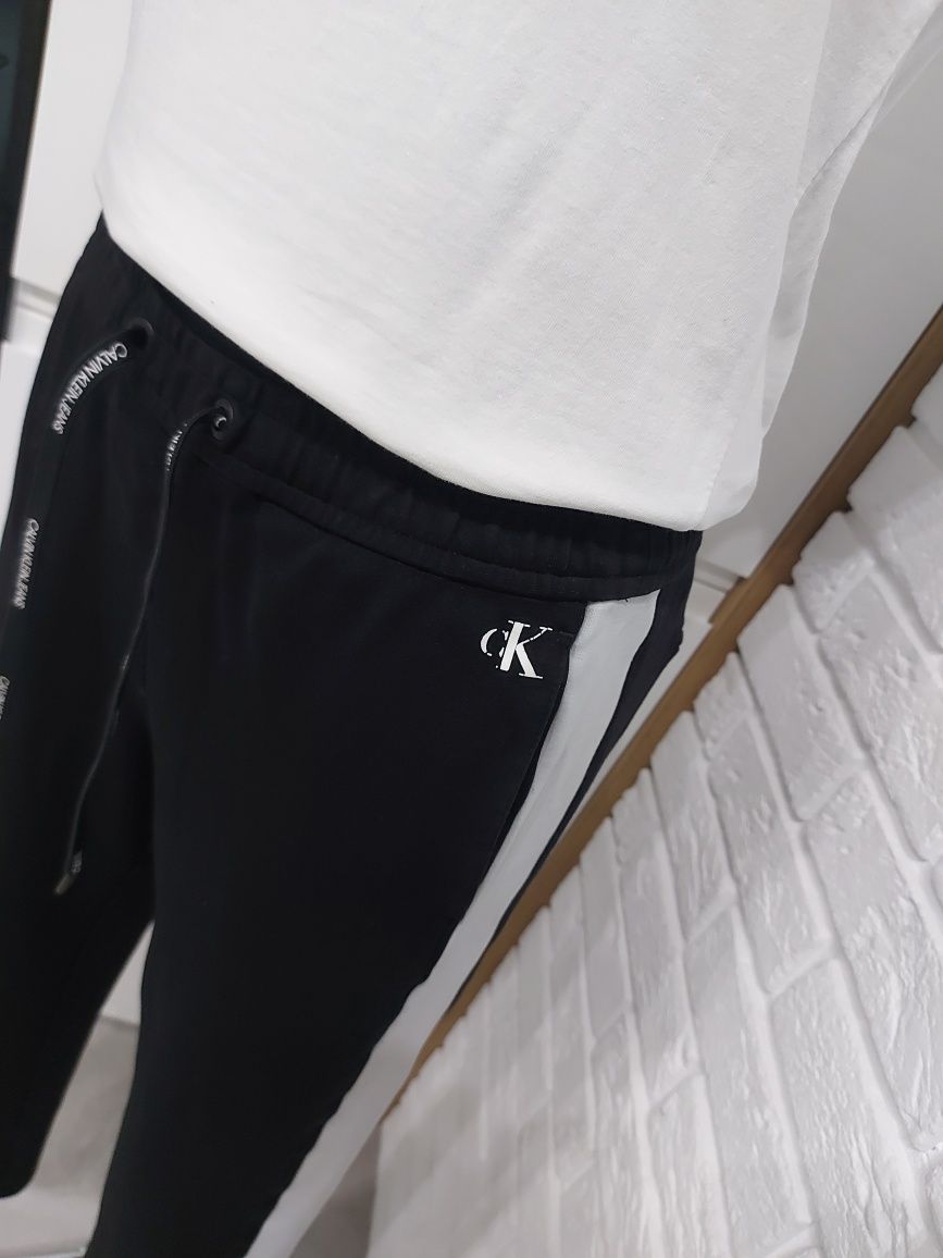 Spodnie dresowe dresy s 36 calvin klein koszulka t shirt za dopłatą