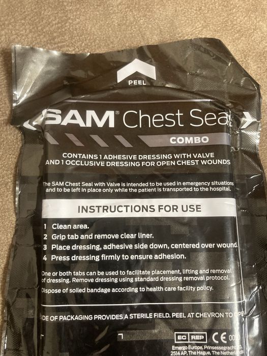 Оклюзійні наліпки SAM® Chest Seals Combo (герметизувальні пластирі)