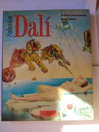 Livro de Salvador Dali
