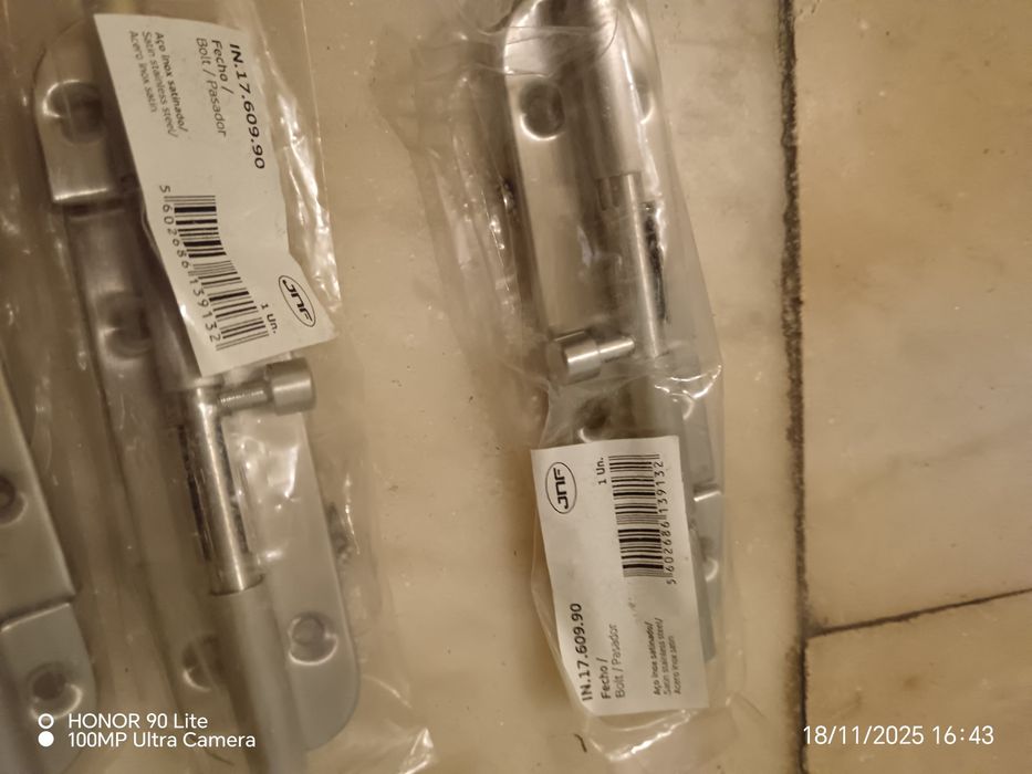 Fechos variados novos