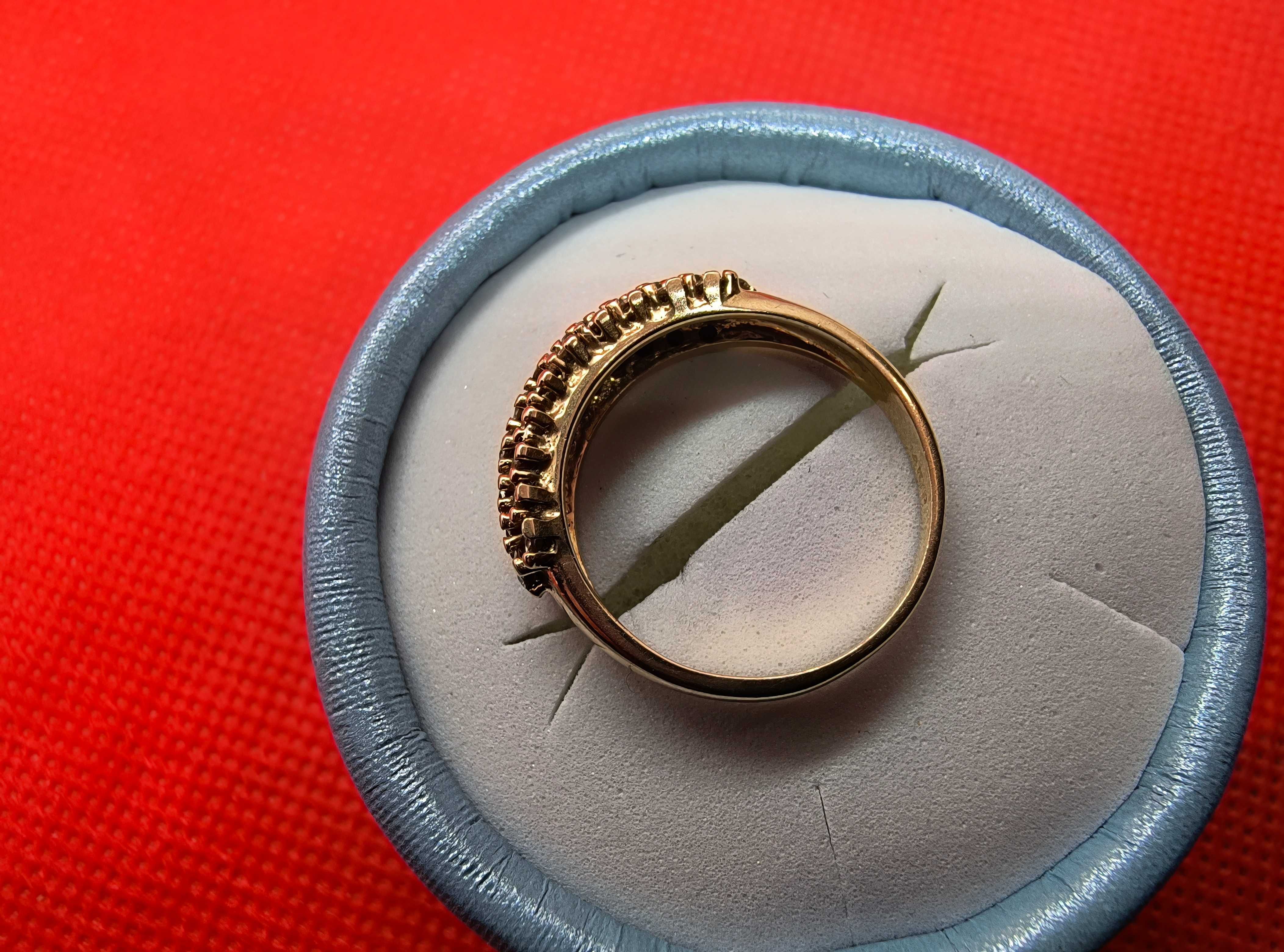 Złoty pierścionek z brylantami 1.00ct certyfikat