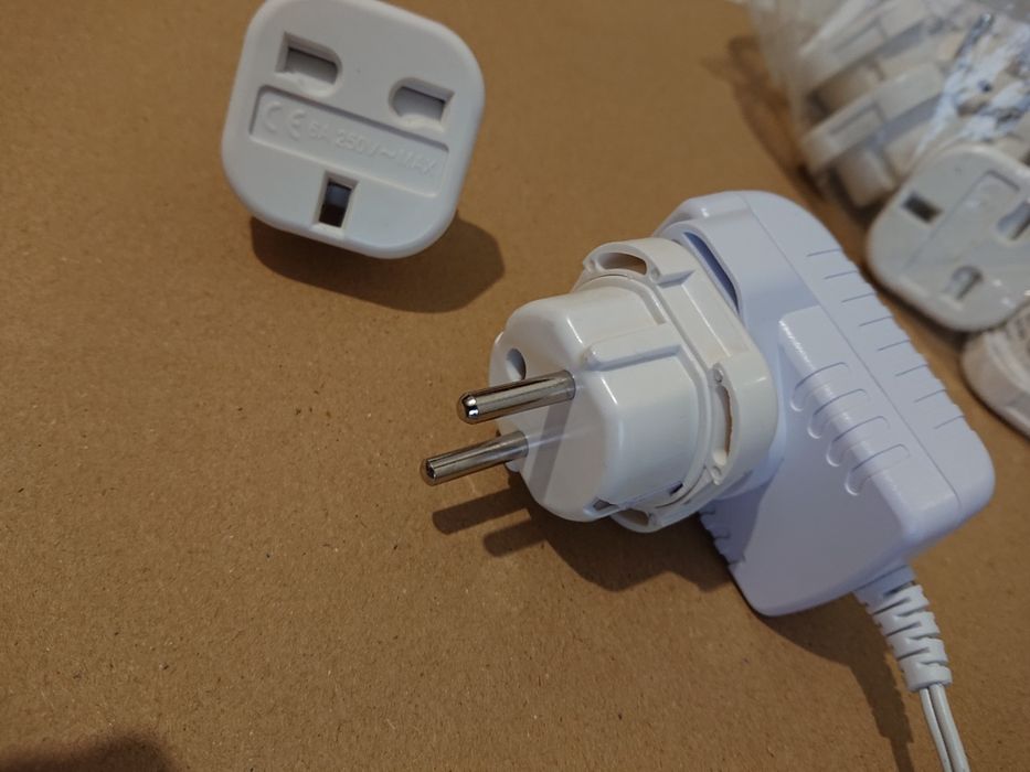 Przejściówka angielska do gniazdka adapter UK na PL wtyczka 2 SZTUKI