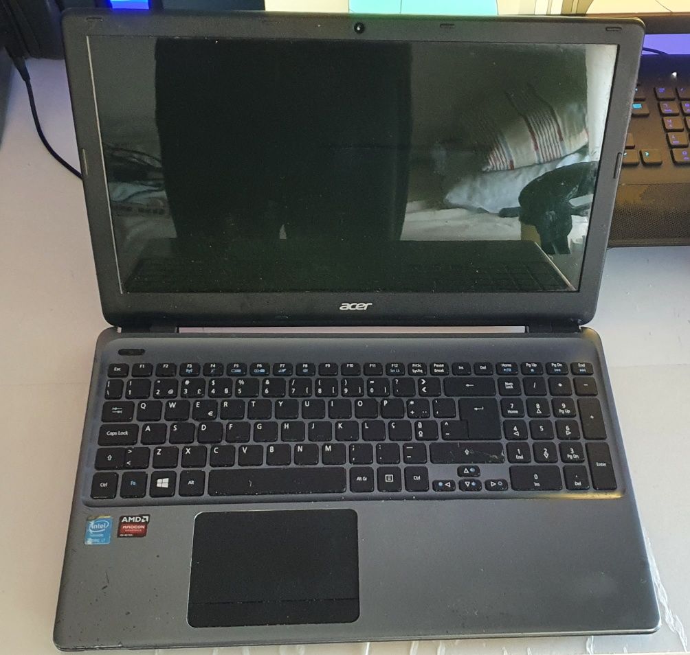 Acer Aspire E1 572G para peças