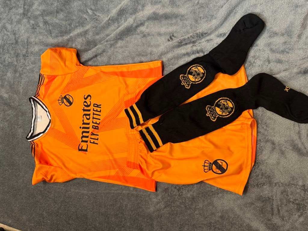 Mbappe - Real Madrid - Strój piłkarski z getrami 134cm
