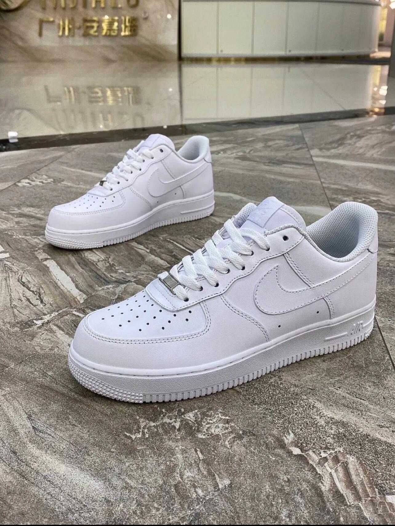 NikeAirForce1Low'07White-Nowe i nieuzywane R.37.5