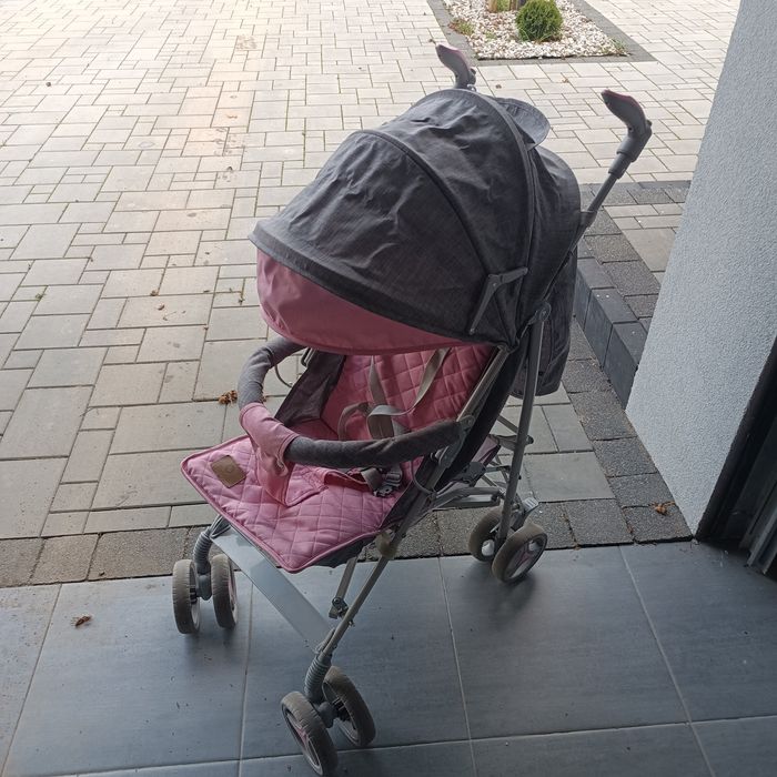 Lekki wózek Spacerówka Lionelo IRMA