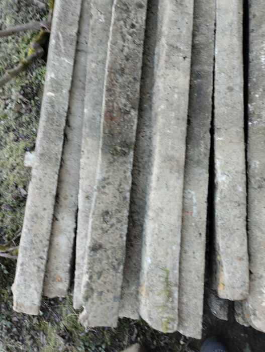 Стовпчики бетонні