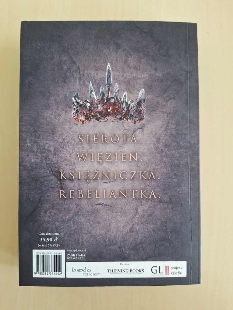 Laura Sebastian Księżniczka popiołu