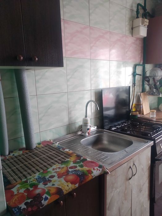здам кімнату в гуртожитку