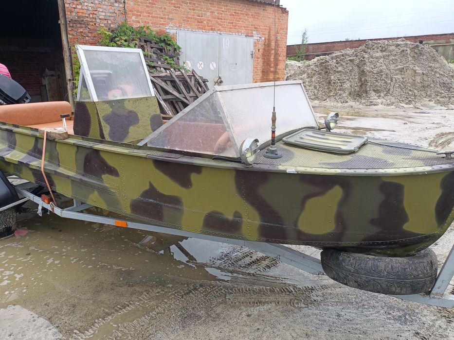 Моторний човен "южанка"