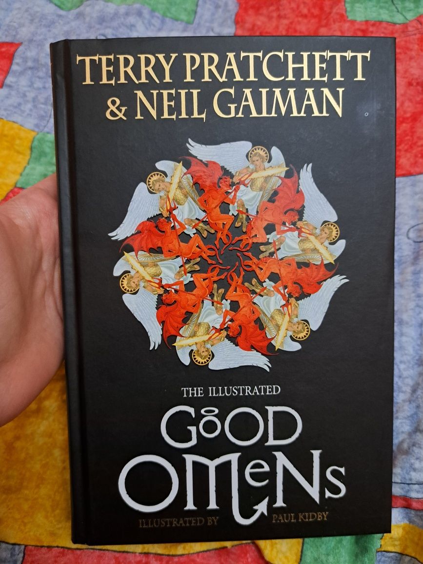 Книга Good Omens англійською