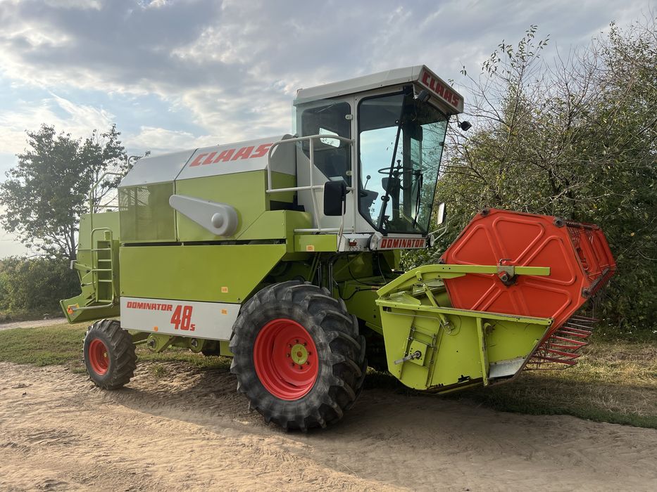 Свіжопривезений комбайн Claas dominator 48s гідравлічна вигрузна