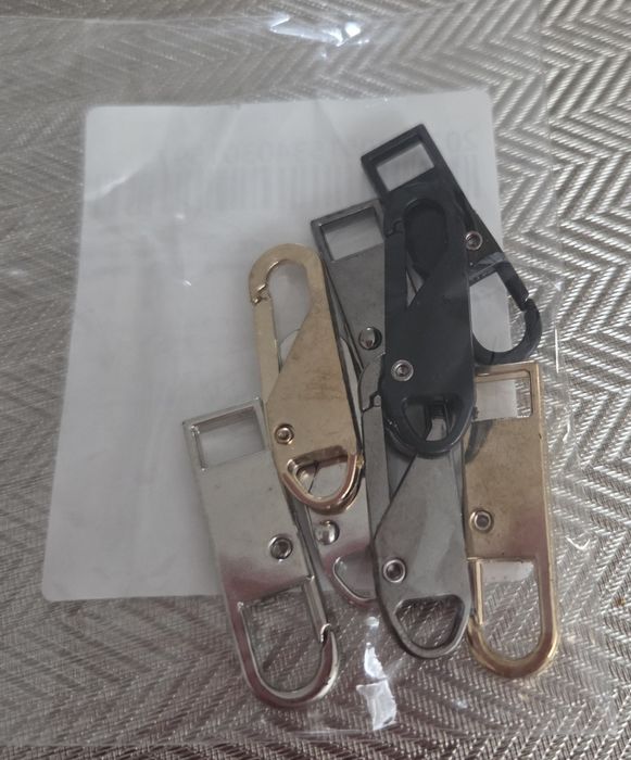 Zestaw 4 sztuk metalowych zawieszek do zamków suwaków uchwyt