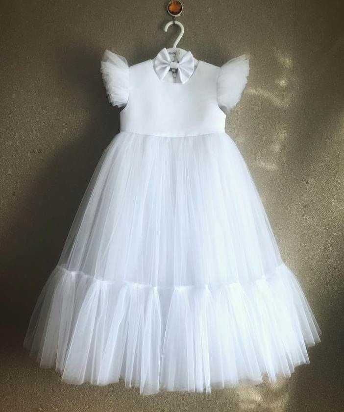 Sukienka tiulowa biala