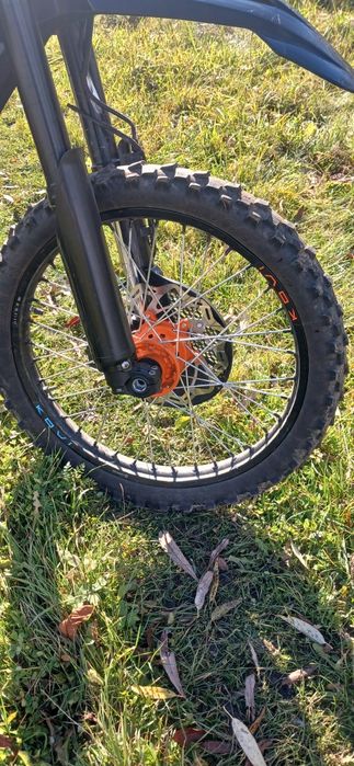 Продам кові адванс 250 в гарному стані