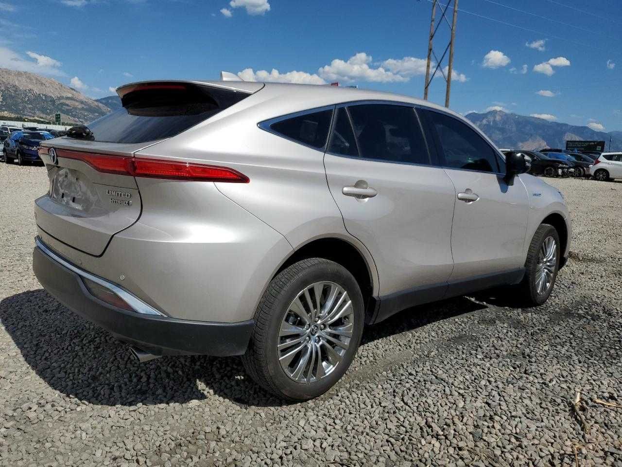 Toyota Venza Le 2021