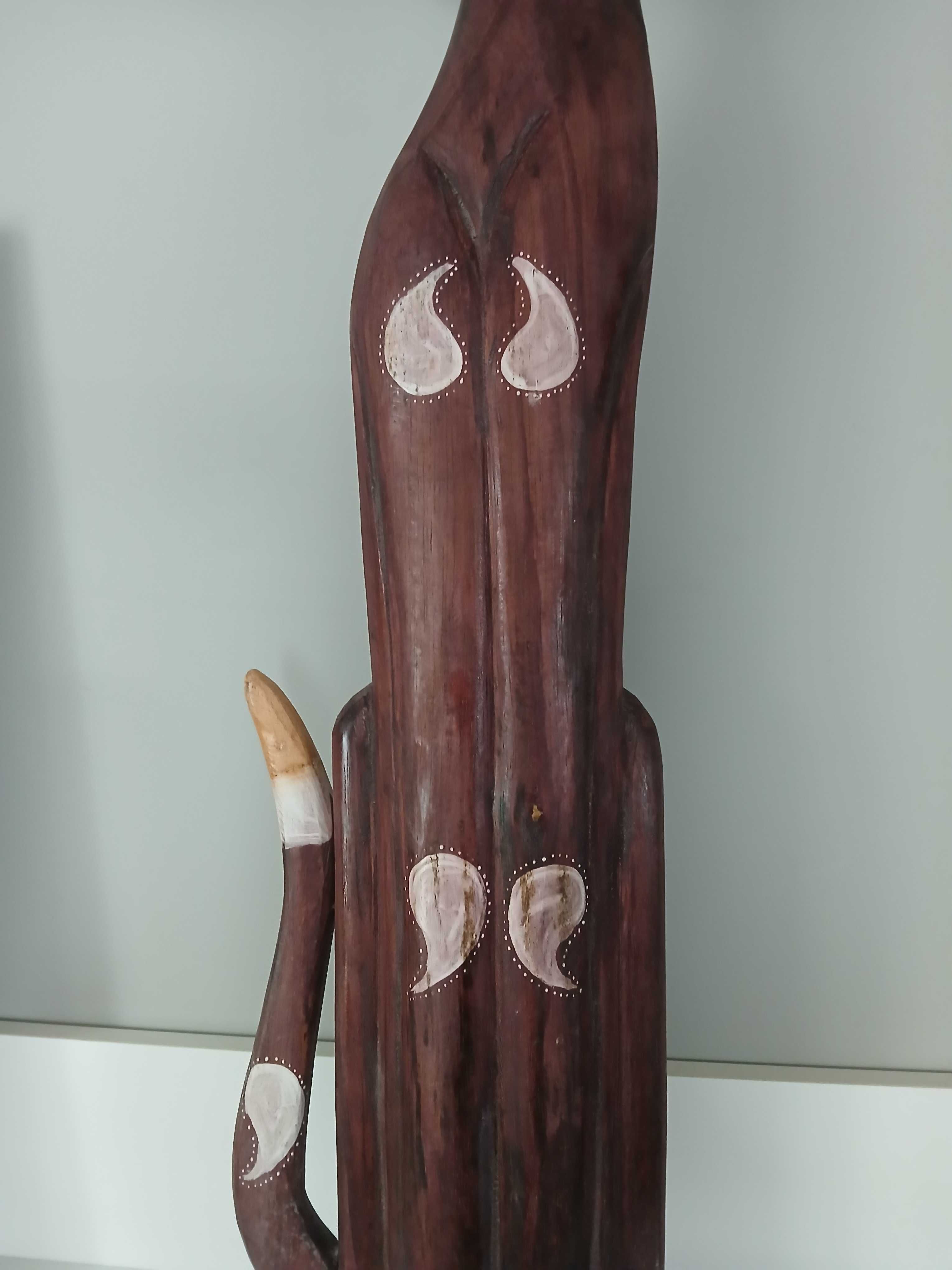 Figurka rzeźba kot drewniana Indonezja