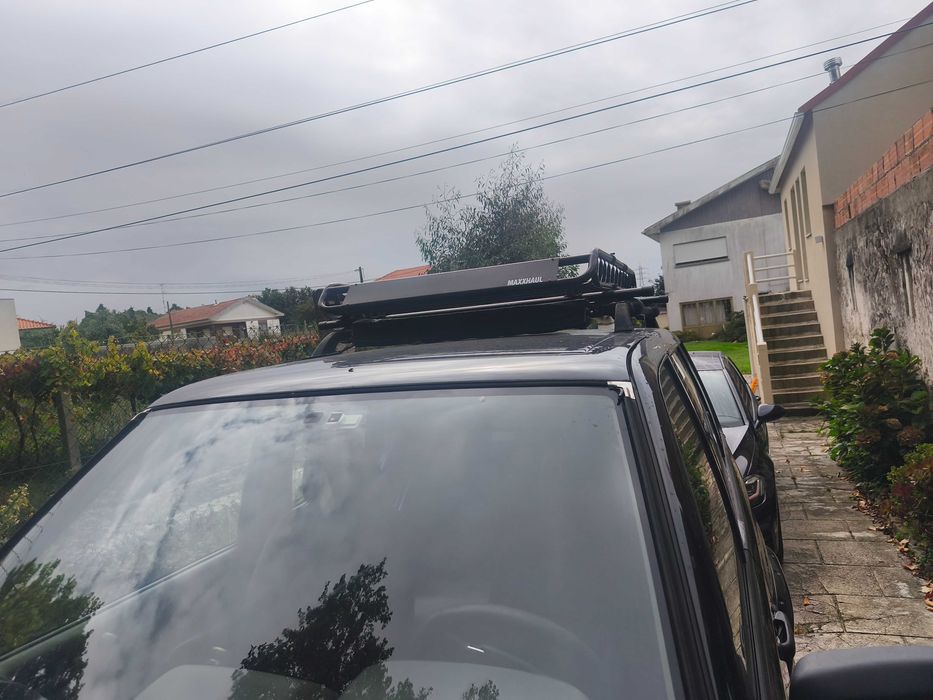 Terrano2 curto em muito bom estado