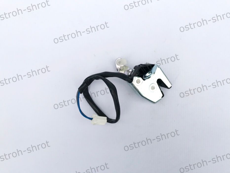 Ручка замок передней двери Fiat Doblo Добло 01-09 передніх дверей