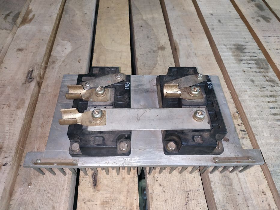 IGBT транзистор диод 1200V 300A Mitsubishi IGBT Module SanRex Pak