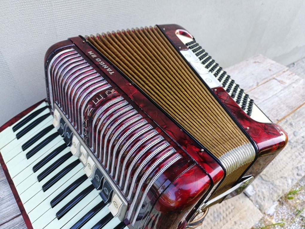 Akordeon Hohner Tango IIM 96 basów