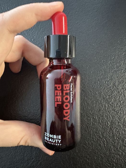 Кривавий пілінг Bloody Peel Zombie Beauty