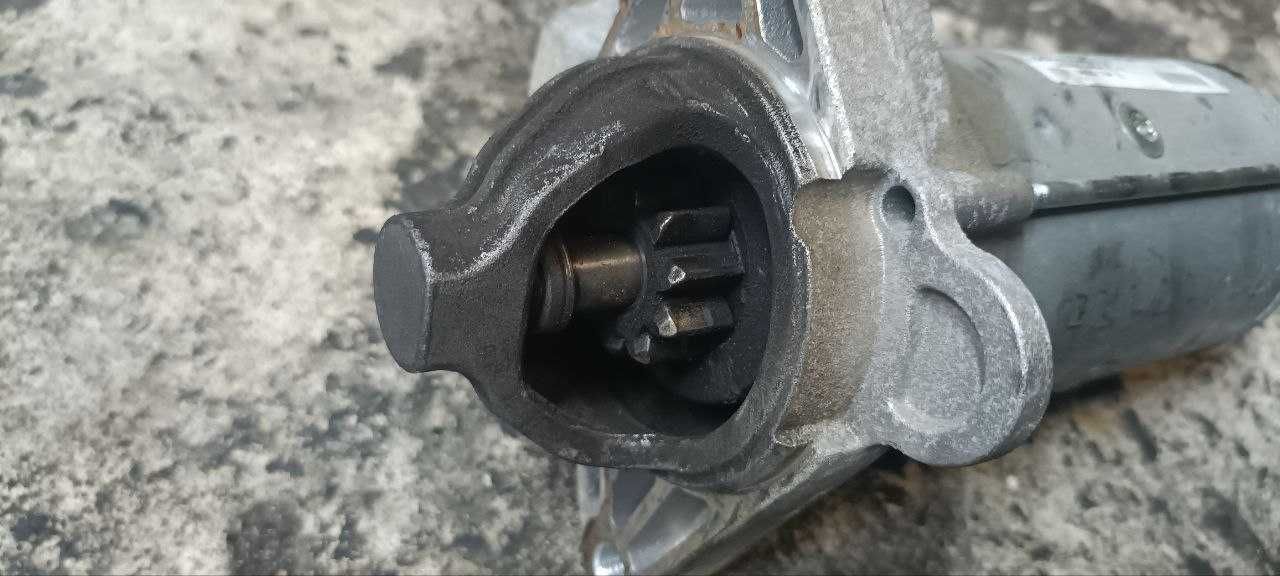 Стартер Renault Master (Opel Movano, Nissan NV400) 233002654R