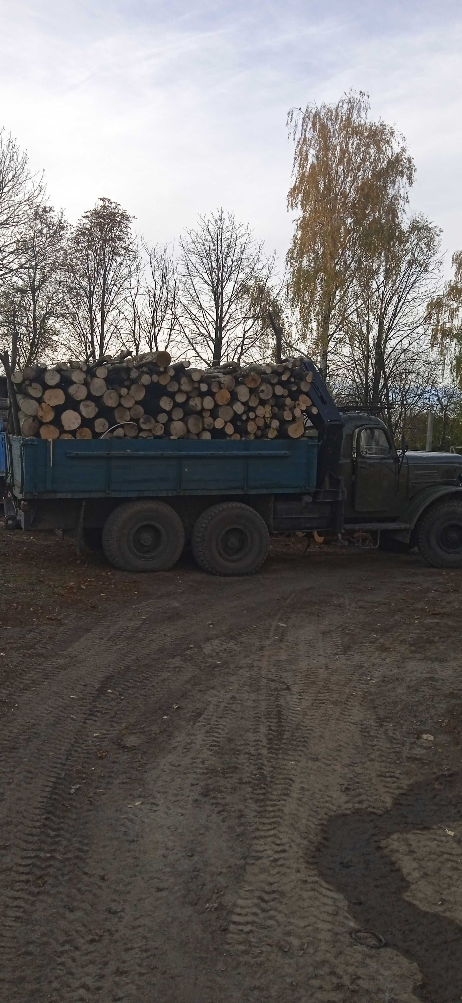 Дрова для опалення. Замовляйте завчасно, буде дешевше.