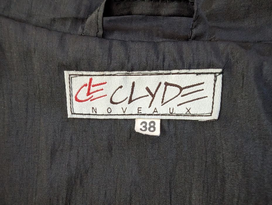 Czarna lekka kurtka damska przejściowa wiatrówka z kieszonkami ClydeM