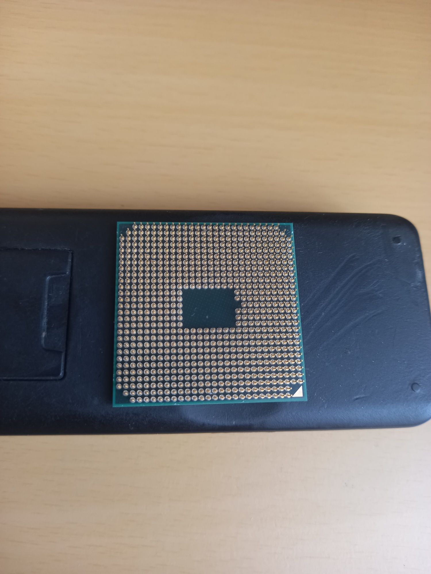 Процесор AMD E2-3000M Series