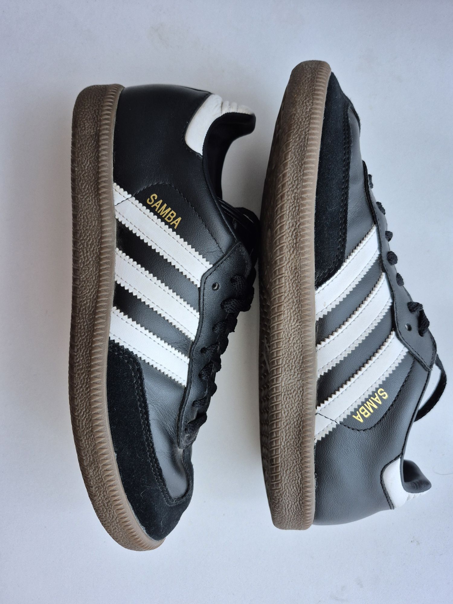 Оригінальні кросівки Adidas samba 39 розмір