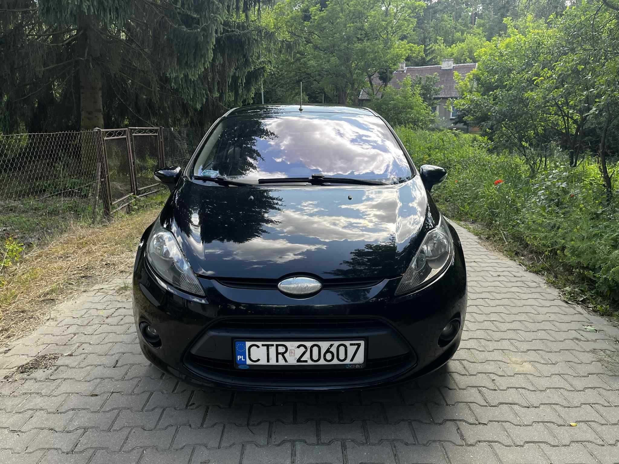 Ford Fiesta Mk7 1.6 TDCi – 2009 – 181 000 km Panther Black (metallic)