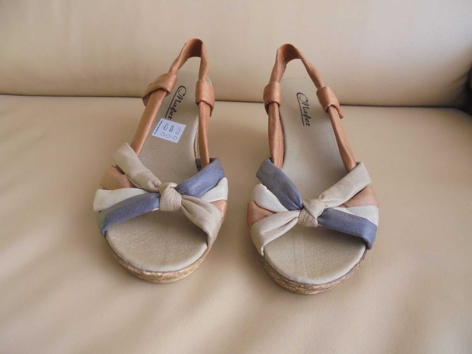 sandálias de senhora novas sem etiqueta