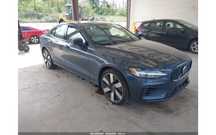 Volvo S60 2024 VOLVO S60 T8 Hybryda / Automat / AWD / Niski przebieg