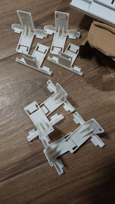 Ramki natynkowe do montażu Paneli LED 60×60×7 cm Oprawa Zatrzaskowa