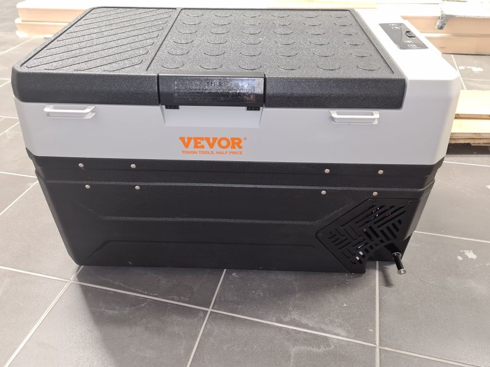 Sprzedam lodówkę samochodowa Vevor 38 l 2w1