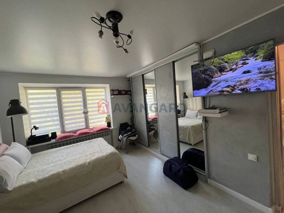 1к вул. Вишгородська Оболонь, озеро Міністерське, Епіцентр