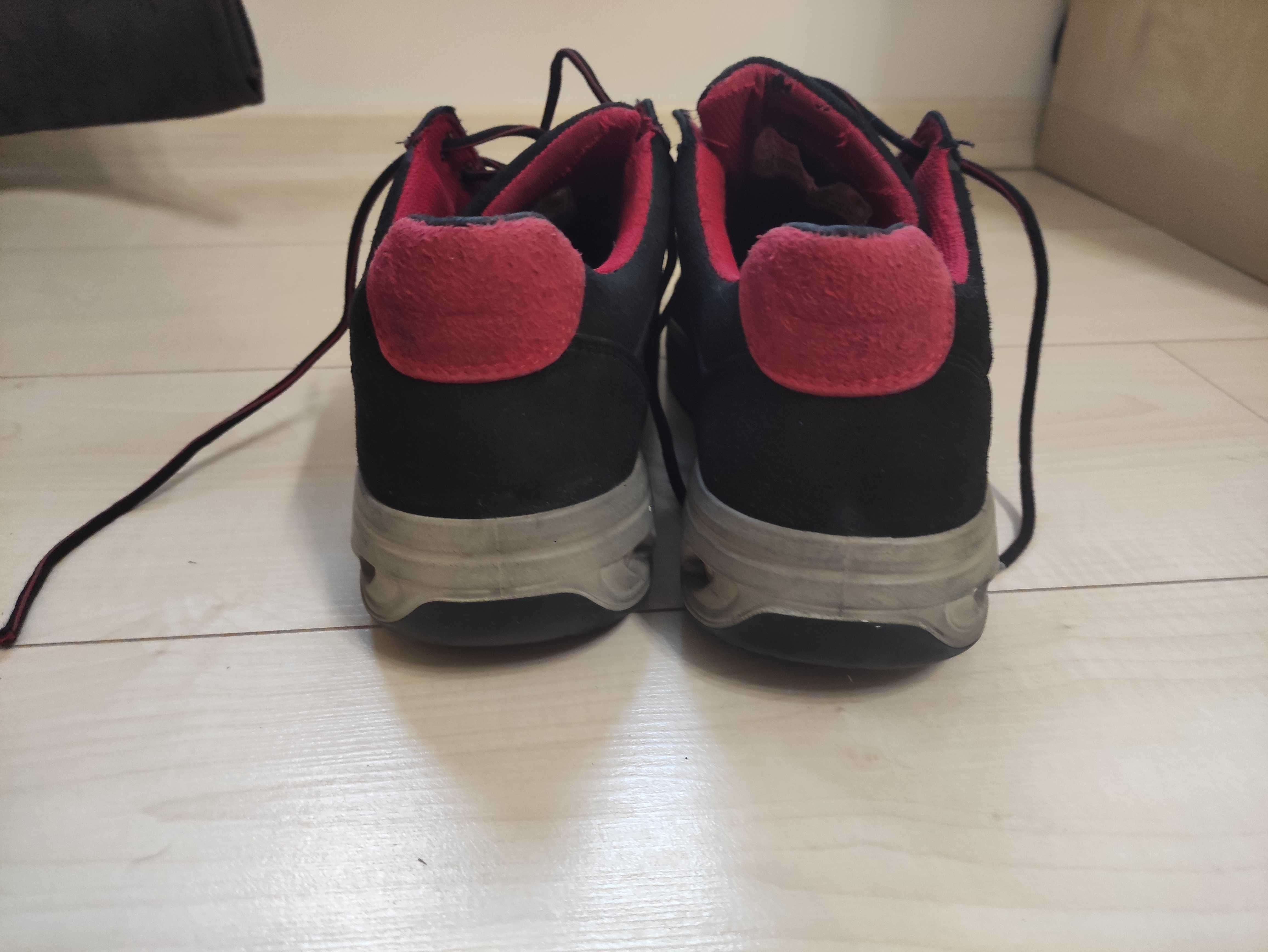 Buty robocze Elten Lakers Black Low ESD SRC r.44 29 cm S1P