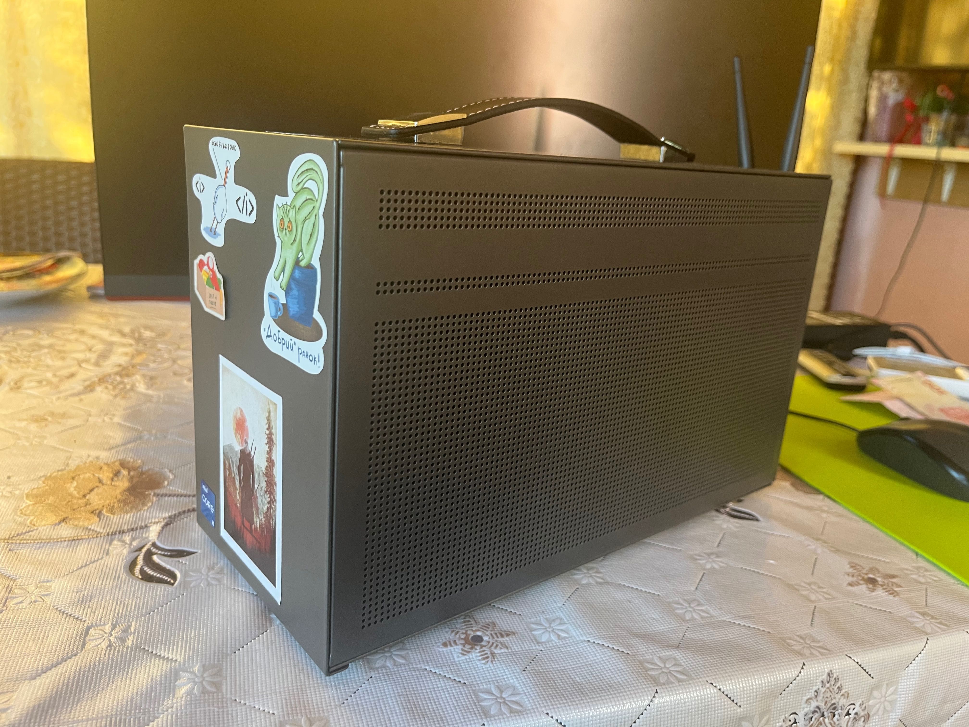 Міні ігровий Компютер i5 12400/rtx4060 8gb/32gb ddr4/ssd 500gb/hdd 2tb