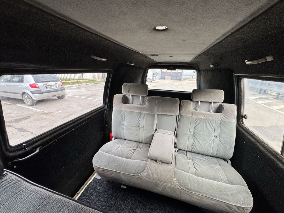 Продам Митсубиси L300 пасажирский бус 8+1