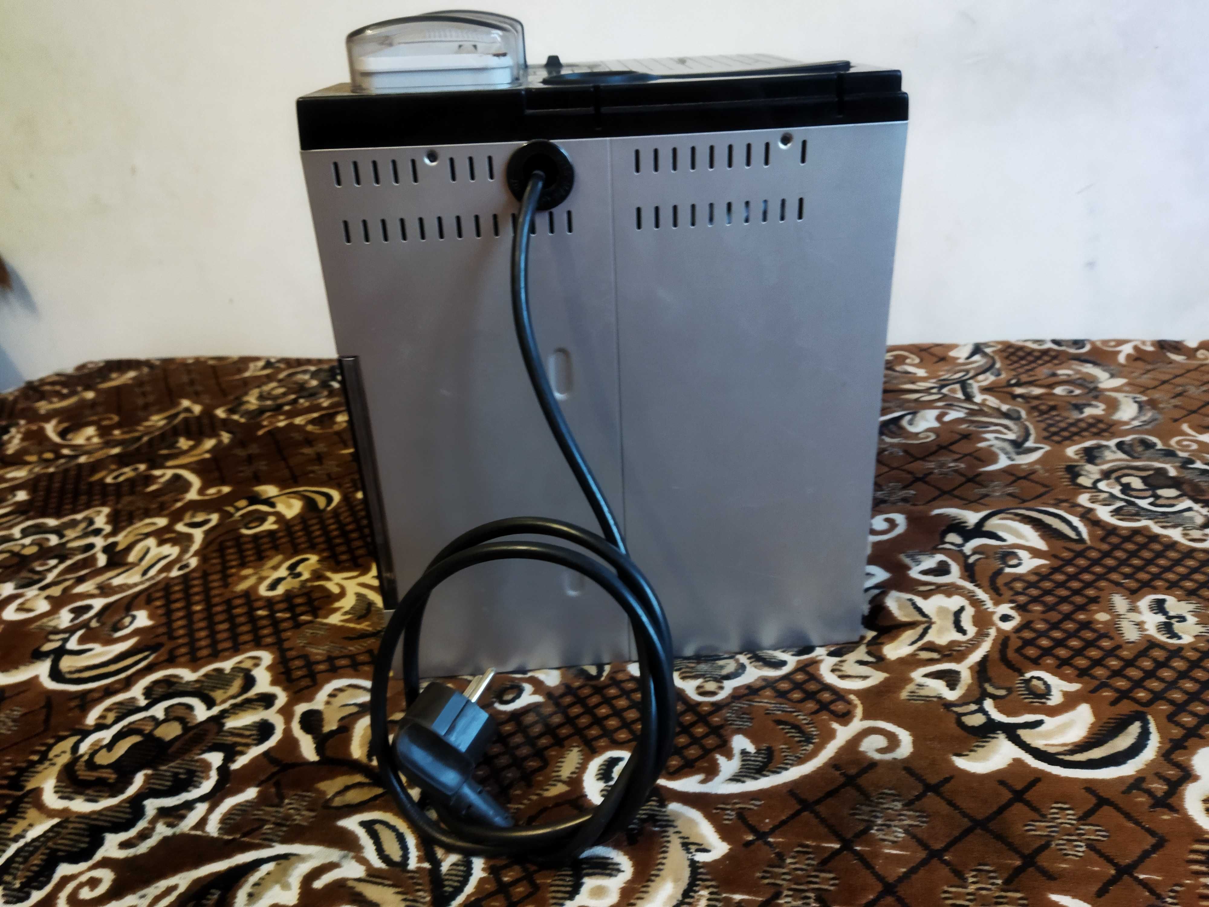 Кофеварка рожковая Delonghi EC650 1700W(без рожка).